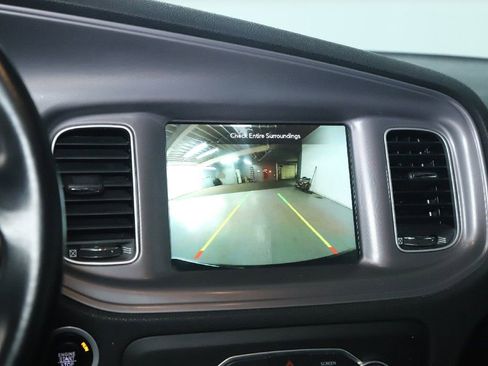 Used 2023 Dodge Charger SXT image 28