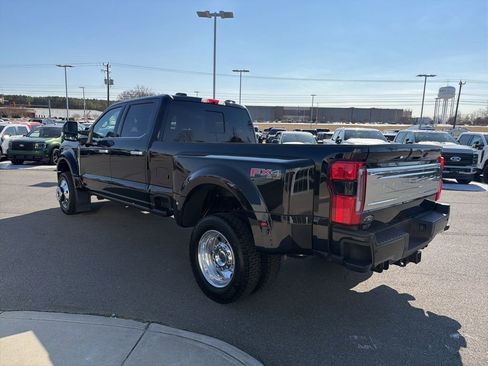 Certified 2025 Ford F450 Platinum w/ Platinum Plus Package image 6