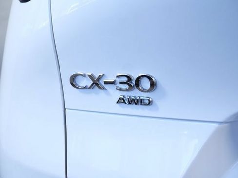 Used 2022 MAZDA CX-30 AWD 2.5 S w/ Premium Package image 7