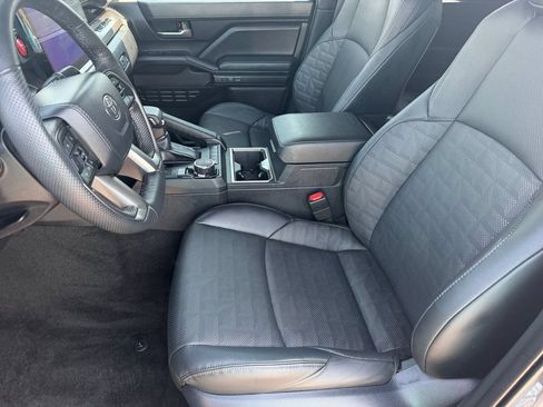 Used 2024 Toyota Tacoma TRD Sport w/ TRD Sport Premium Package AWD/4WD image 10