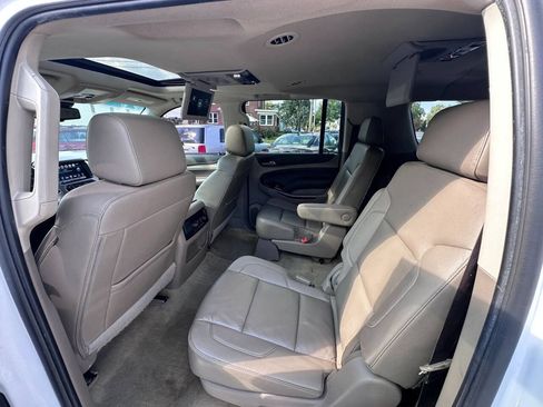 Used 2017 Chevrolet Suburban LT w/ LT Signature Package AWD/4WD image 11