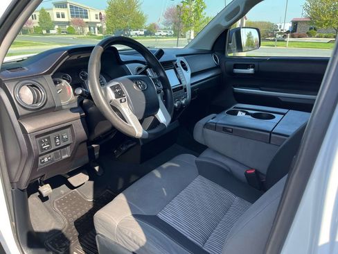 Used 2014 Toyota Tundra SR5 image 9