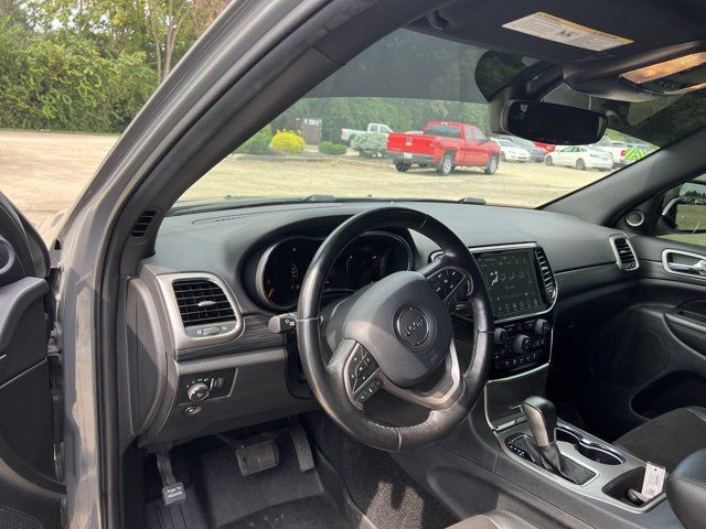 Used 2020 Jeep Grand Cherokee Altitude AWD/4WD image 10