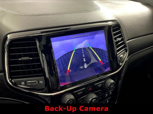 Used 2019 Jeep Grand Cherokee High Altitude AWD/4WD image 10
