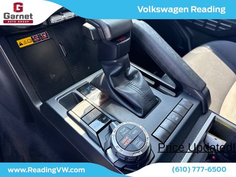 Used 2024 Toyota Tacoma TRD Off-Road AWD/4WD image 15