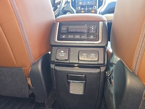 Used 2020 Subaru Ascent Touring w/ Popular Package #3 image 40