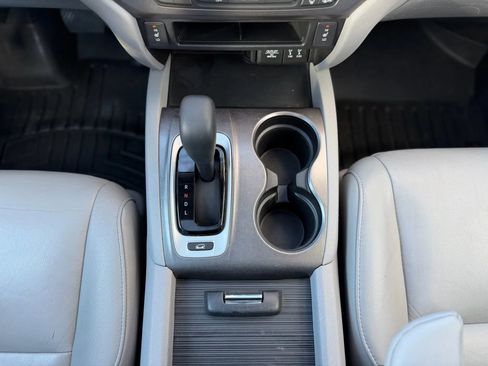 Used 2016 Honda Pilot EX-L image 37
