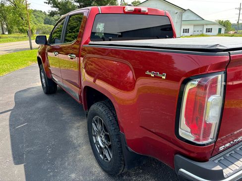 Used 2015 GMC Canyon SLT w/ Driver Alert Package image 12