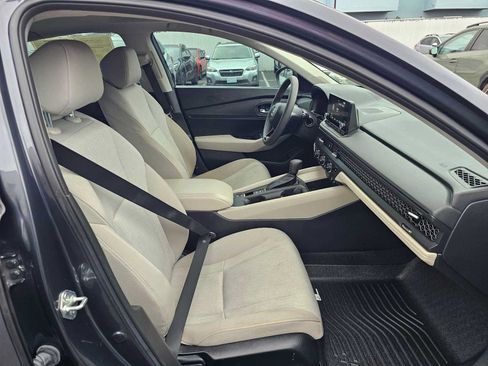 Used 2023 Honda Accord EX image 10