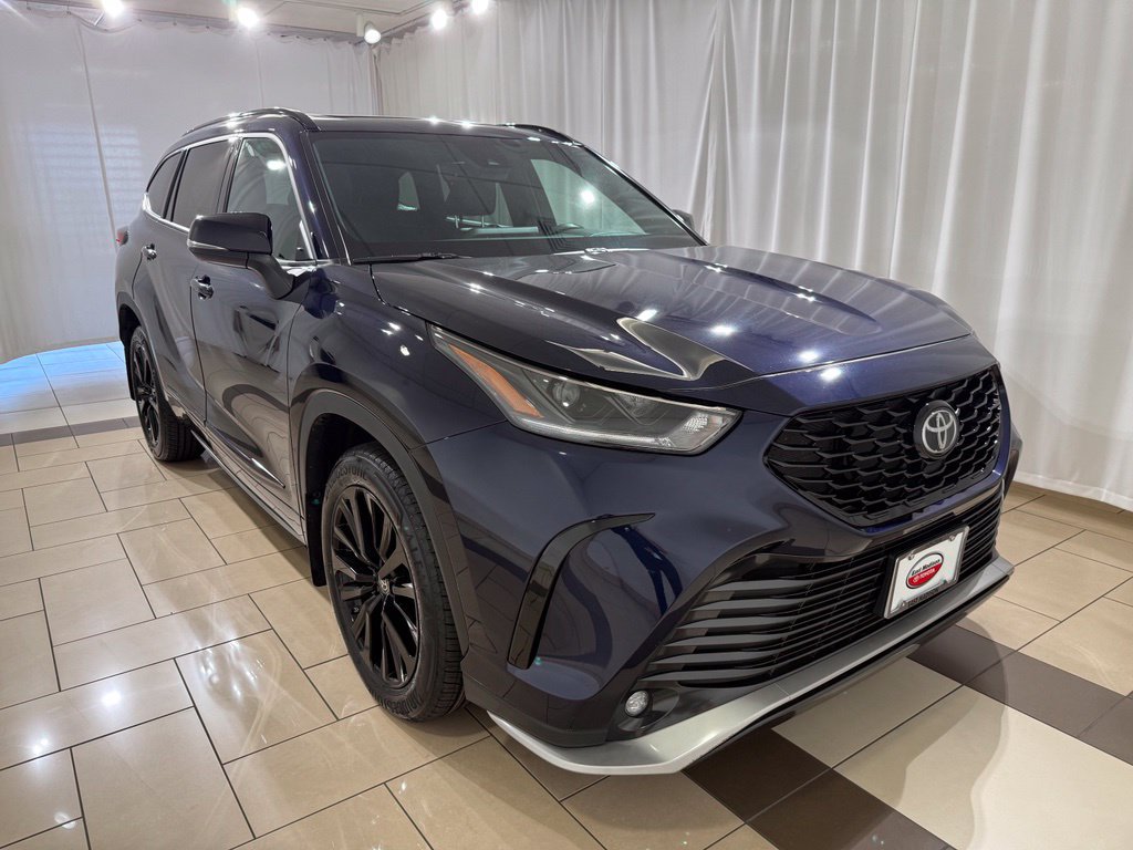 Used 2023 Toyota Highlander XSE AWD/4WD image 7