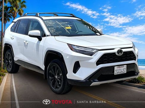 Certified 2025 Toyota RAV4 SE w/ Convenience Package AWD/4WD image 1