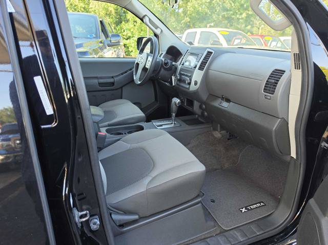 Used 2015 Nissan Xterra S AWD/4WD image 19