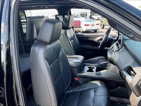 Used 2021 Chevrolet Suburban RST w/ Rear Media and Nav Package AWD/4WD image 30