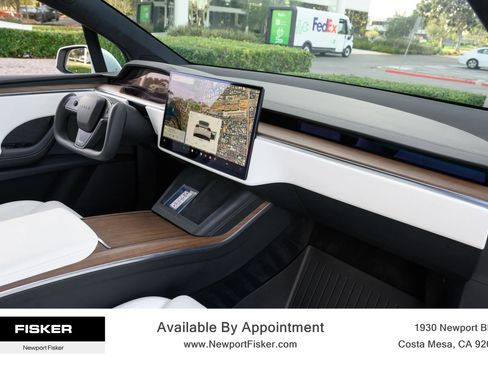 Used 2022 Tesla Model X image 34