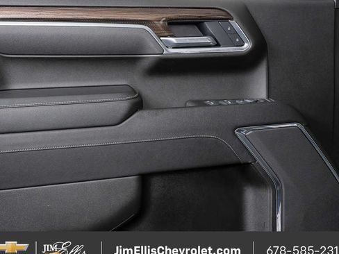 Certified 2025 Chevrolet Silverado 1500 LT AWD/4WD image 6