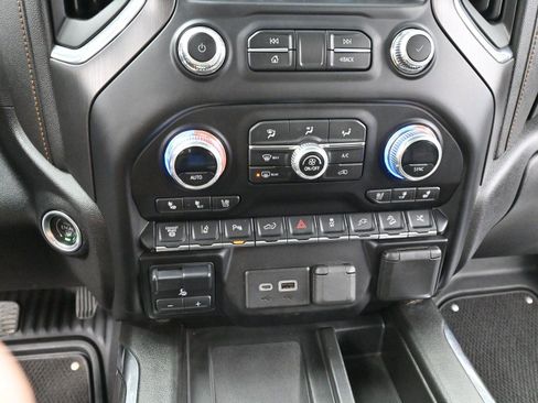 Used 2023 GMC Sierra 3500 AT4 w/ AT4 Premium Plus Package image 24