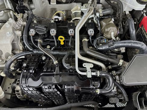 Used 2022 Mitsubishi Outlander SE image 38