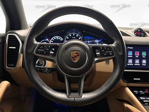 Used 2023 Porsche Cayenne Platinum Edition AWD/4WD image 37