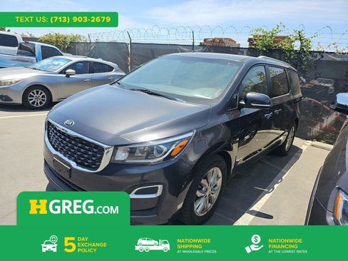 Used 2020 Kia Sedona EX FWD image 1