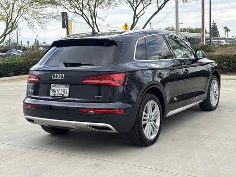 Used 2019 Audi Q5 2.0T Premium Plus w/ Premium Plus Package AWD/4WD image 3