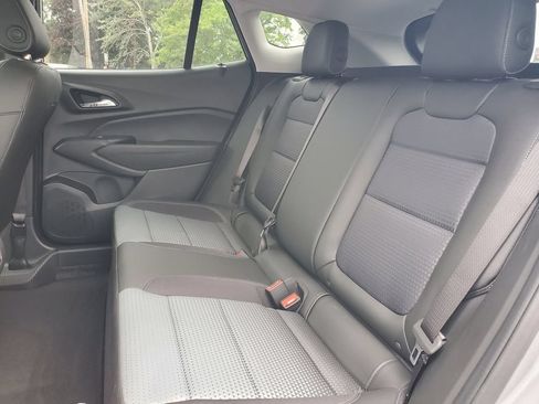 New 2026 Chevrolet Trax LT w/ Driver Confidence Package FWD image 27