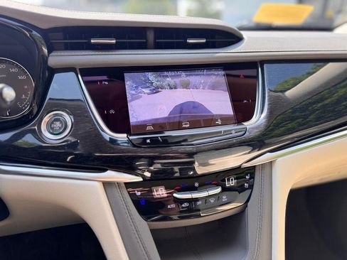 Used 2024 Cadillac XT6 Premium Luxury AWD/4WD image 16