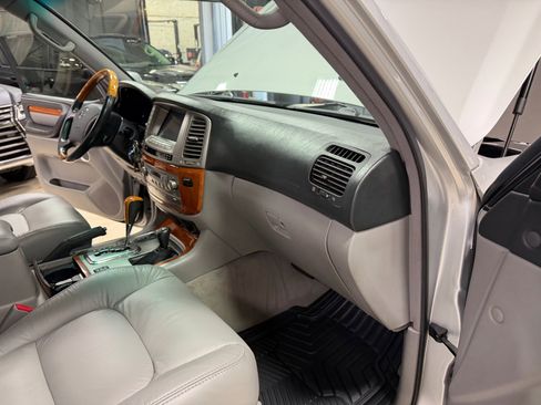 Used 2007 Lexus LX 470 4WD image 26