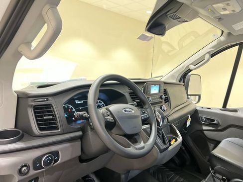 Used 2024 Ford Transit 150 Low Roof RWD image 9