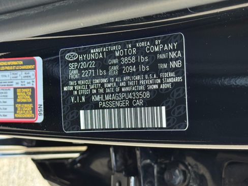 Used 2023 Hyundai Elantra SEL w/ Cargo Package FWD image 39