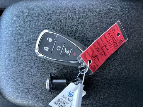 Used 2022 Chevrolet Equinox LT FWD image 27