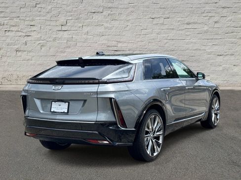 Used 2026 Cadillac Lyriq Signature Luxury w/ Nappa Leather Package AWD/4WD image 5