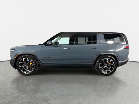 Used 2026 Rivian R1S Premium AWD/4WD image 6
