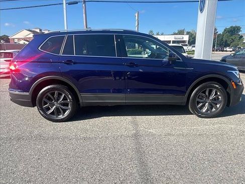 Certified 2023 Volkswagen Tiguan SE FWD image 4