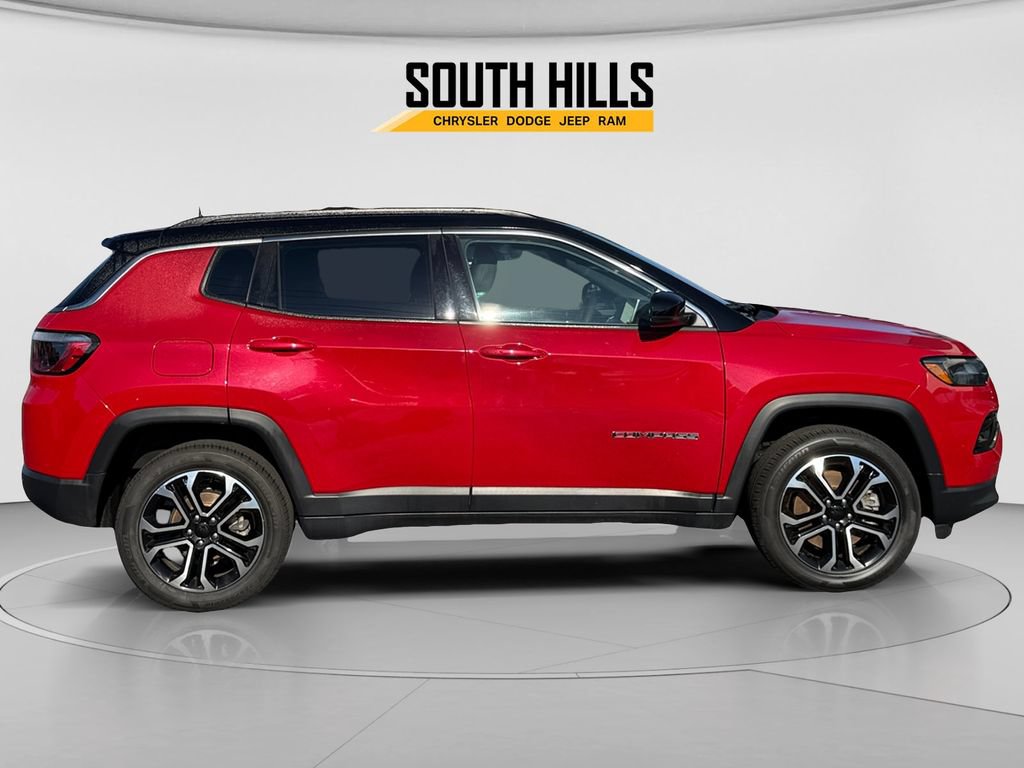 Used 2023 Jeep Compass Limited w/ Sun and Sound Group AWD/4WD image 6