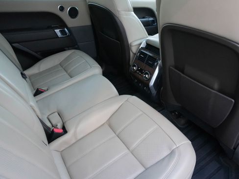 Used 2022 Land Rover Range Rover Sport HSE Silver Edition image 29