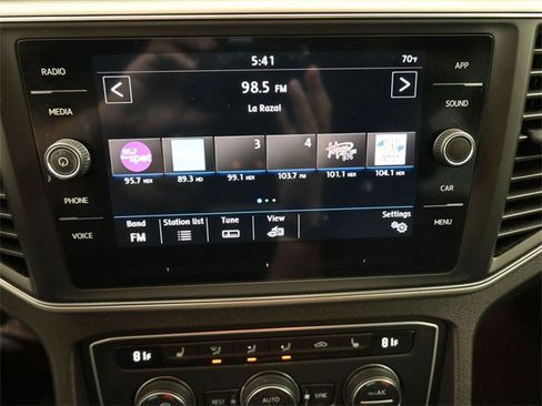 Used 2019 Volkswagen Atlas SE image 3