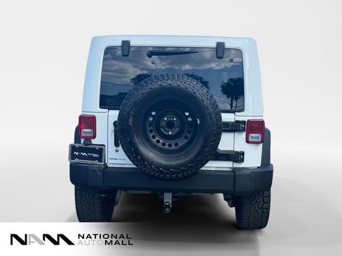 Used 2015 Jeep Wrangler Unlimited Sport w/ Connectivity Group AWD/4WD image 4