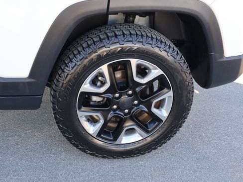 Used 2018 Jeep Compass Trailhawk w/ Leather Interior Group image 48