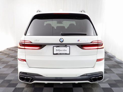 Used 2025 BMW X7 M60i image 17