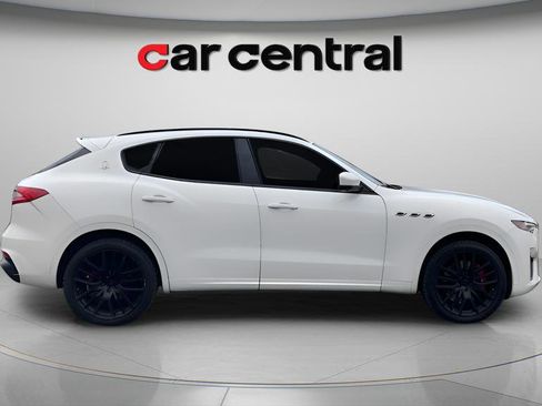 Used 2019 Maserati Levante GTS AWD/4WD image 6