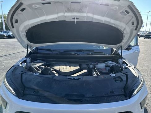 Used 2025 Buick Enclave Sport Touring w/ Power Package AWD/4WD image 19