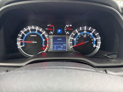 Used 2016 Toyota 4Runner SR5 image 5