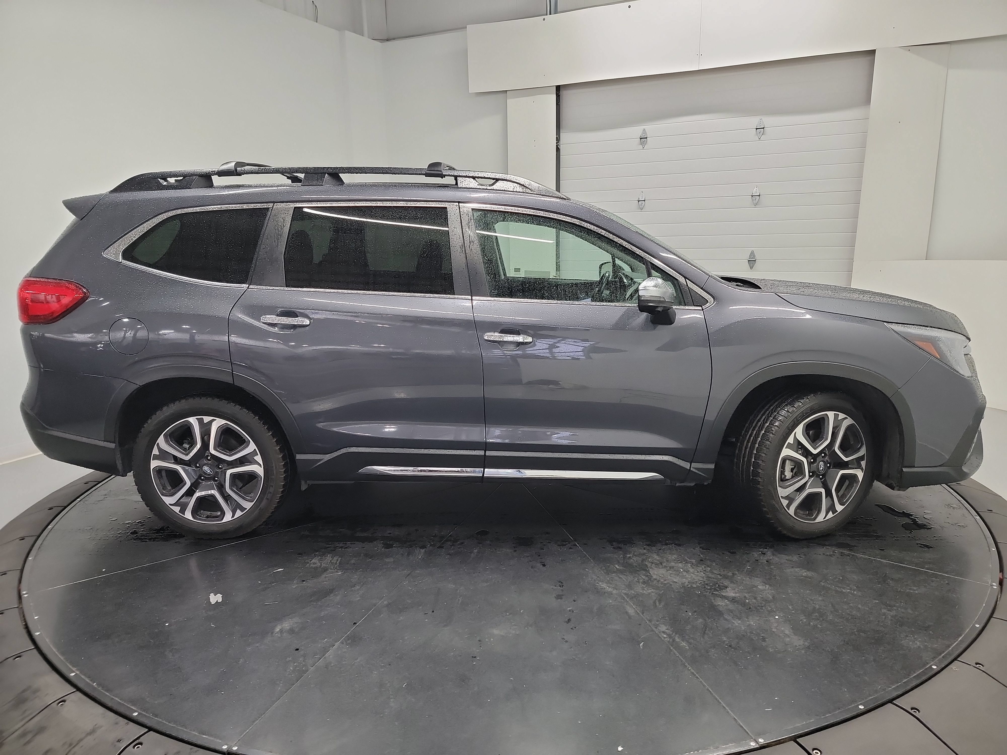 Used 2023 Subaru Ascent Touring AWD/4WD image 11