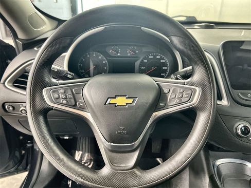 Used 2023 Chevrolet Malibu LT image 11