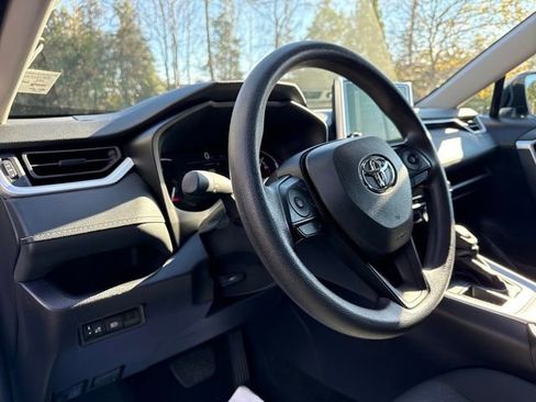 Used 2024 Toyota RAV4 XLE image 20