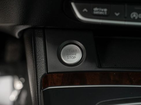 Used 2018 Audi Q5 2.0T Premium Plus w/ Premium Plus Package image 32