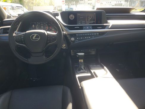 Used 2021 Lexus ES 350 w/ Premium Package image 10