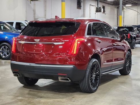 Used 2018 Cadillac XT5 Premium Luxury FWD image 8