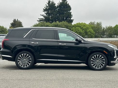 Used 2024 Hyundai Palisade Calligraphy AWD/4WD image 3
