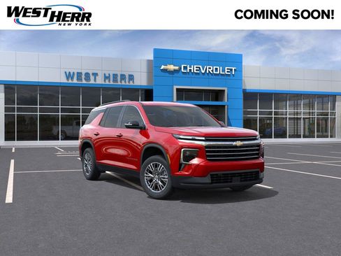 Used 2027 Chevrolet Traverse LT w/ LPO, Floor Liner Package AWD/4WD image 1